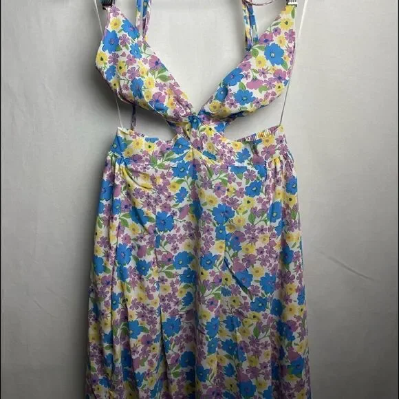 Floral Maxi Dress - Picture 11 of 14
